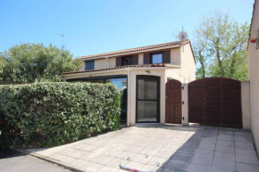 Belle villa de vacances climatisee, tout confort, residence TAMARIS, accès payant aux piscines animation, wifi, 2 chambres, 5 couchages PORTIRAGNES PLAGE LRTAMB19